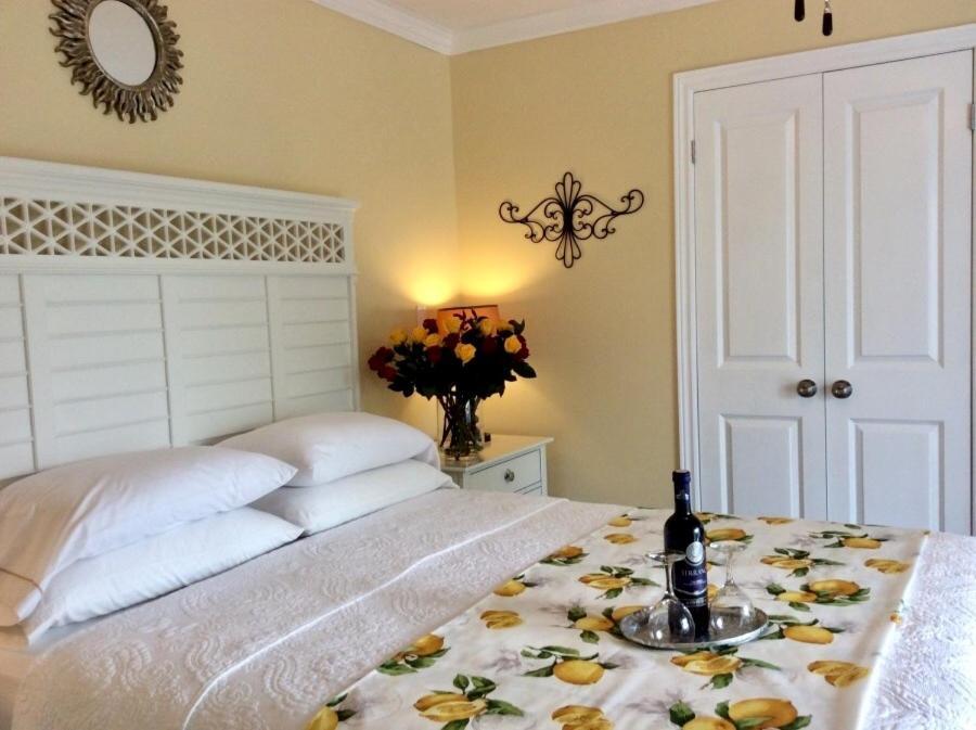 Via Veneto - Old Town Bed & Breakfast Niagara-on-the-Lake Room photo